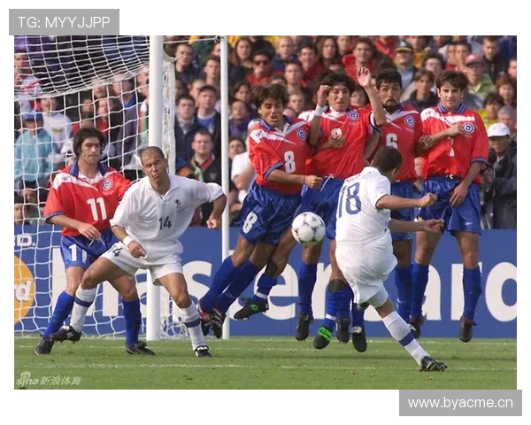 1998年法国世界杯意大利队小组赛征程全景回顾与关键战役深度解析 1998年法国世界杯意大利队小组赛征程全景回顾与关键战役深度解析