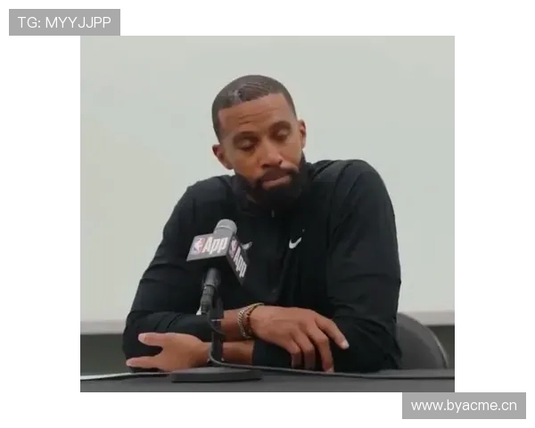 德里克怀特称赞黄蜂无私表现认为查尔斯李的指导功不可没